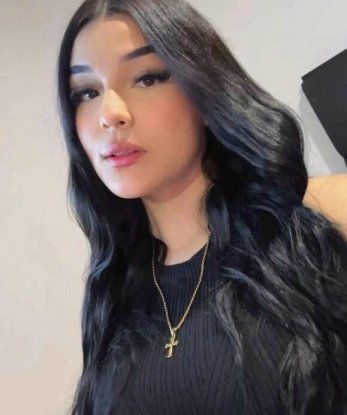 Молодая, страстная и игривая красотка готова исполнить все твои сокровенные желания. Приятное общение, жаркий секс и незабываемая атмосфера гарантированы! Звони, не пожалеешь! 3087, 23 года